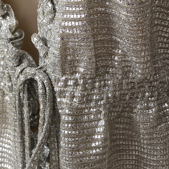 NWT LINE + DOT SPARKLY SILVER & BEIGE SWEATER SZ M - Picture 5 of 16